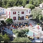 Casale Olmia Hotell