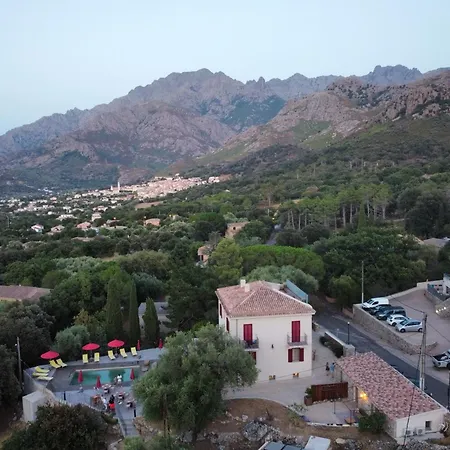 Casale Olmia Hotel 4*