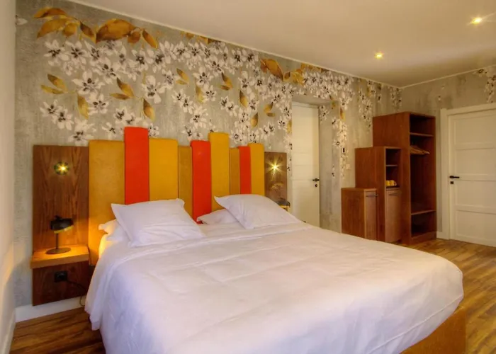 Casale Olmia 4*
