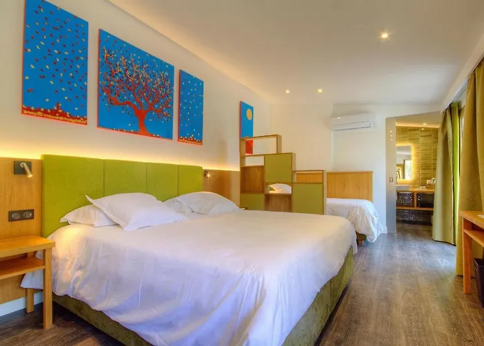 Hotel Casale Olmia 4*