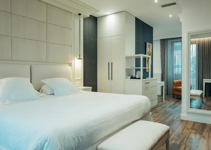 Hotel Casale Olmia 4*
